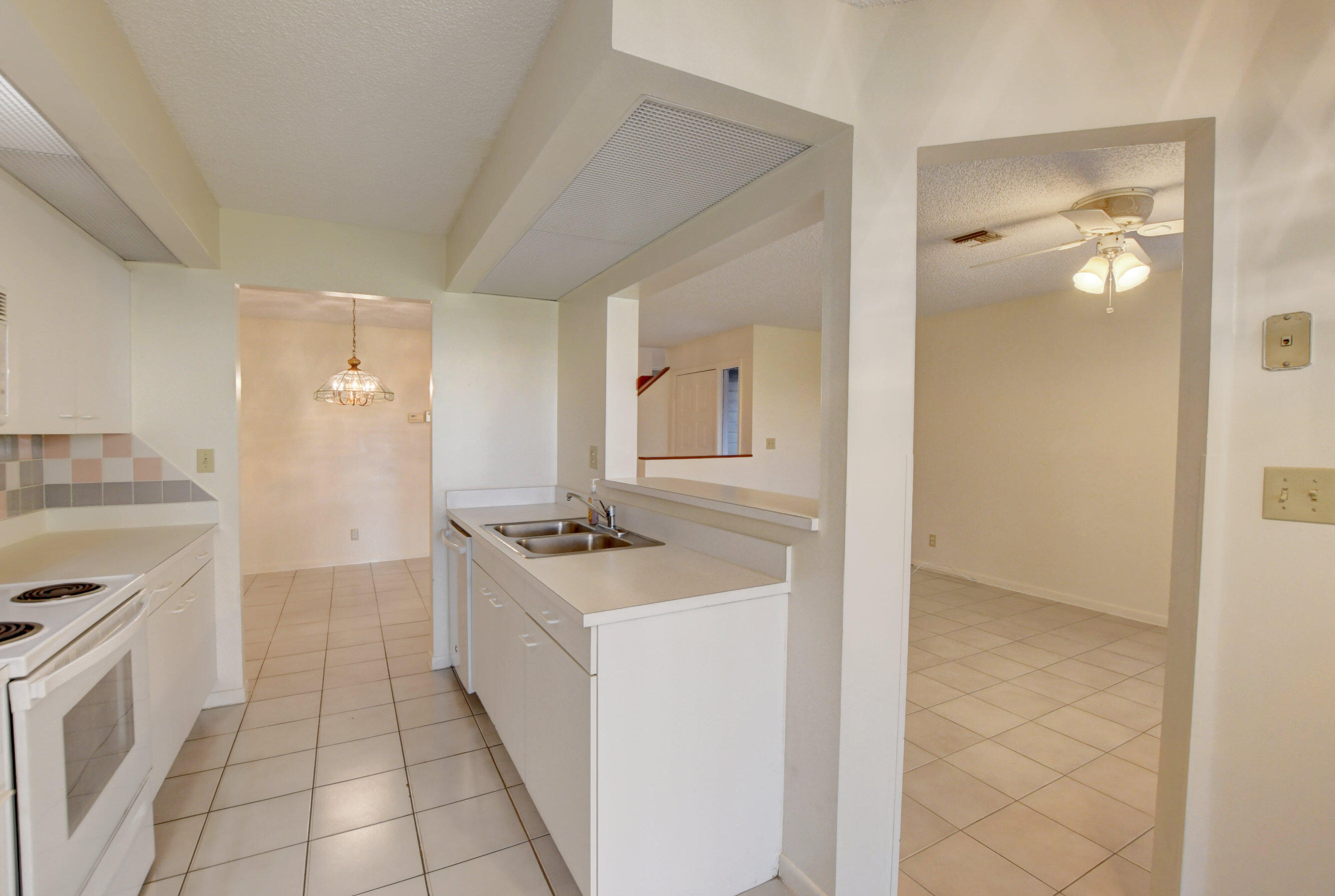 5112 Pointe Emerald Lane, Unit 5112 Boca Raton, FL 33486 - Photo 15 of 47 EBF_4411And4more