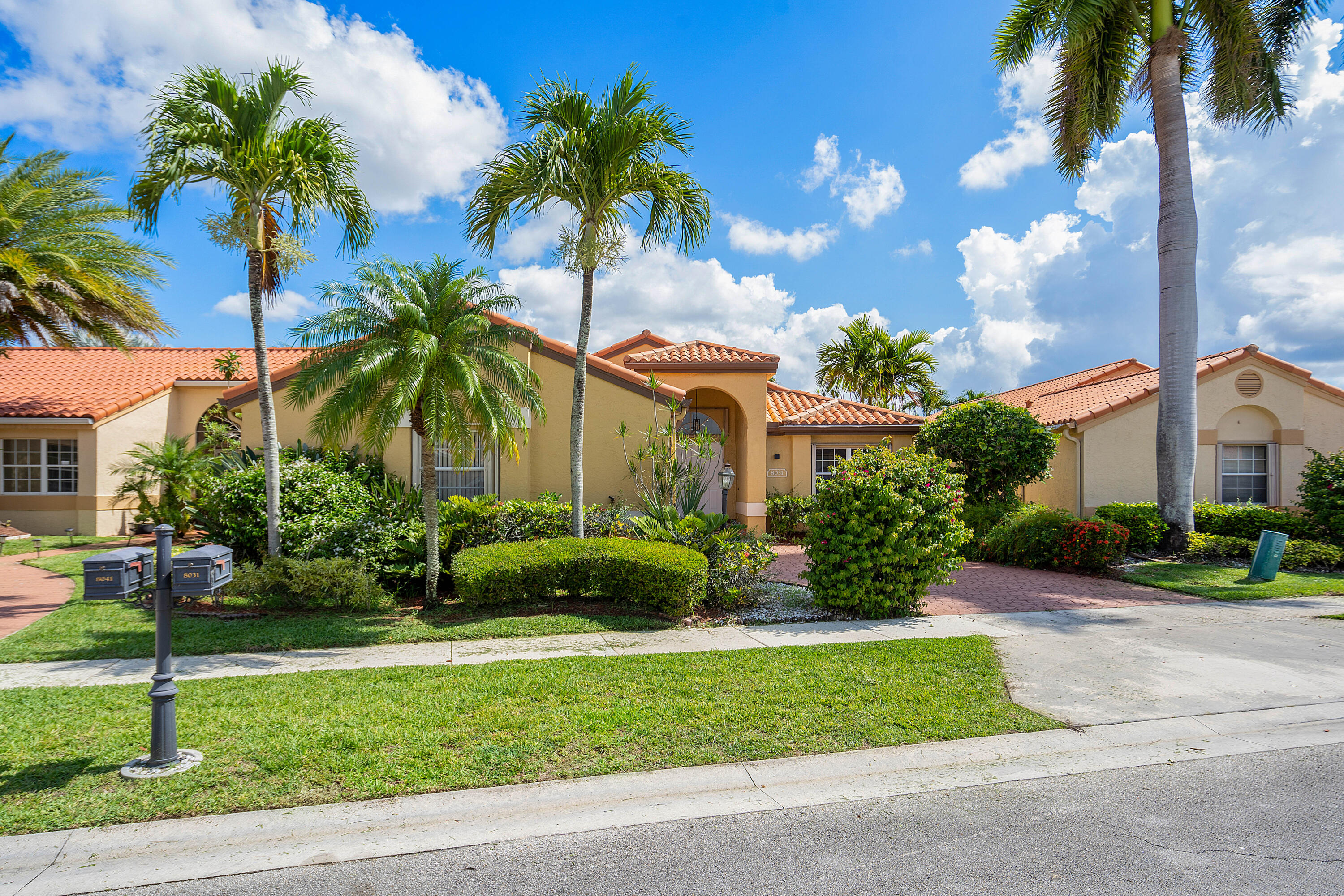 8031 Nadmar Avenue Boca Raton, FL 33434 - Photo 3 of 34 002-8031NadmarAvenue-BocaRaton-FL-33434-