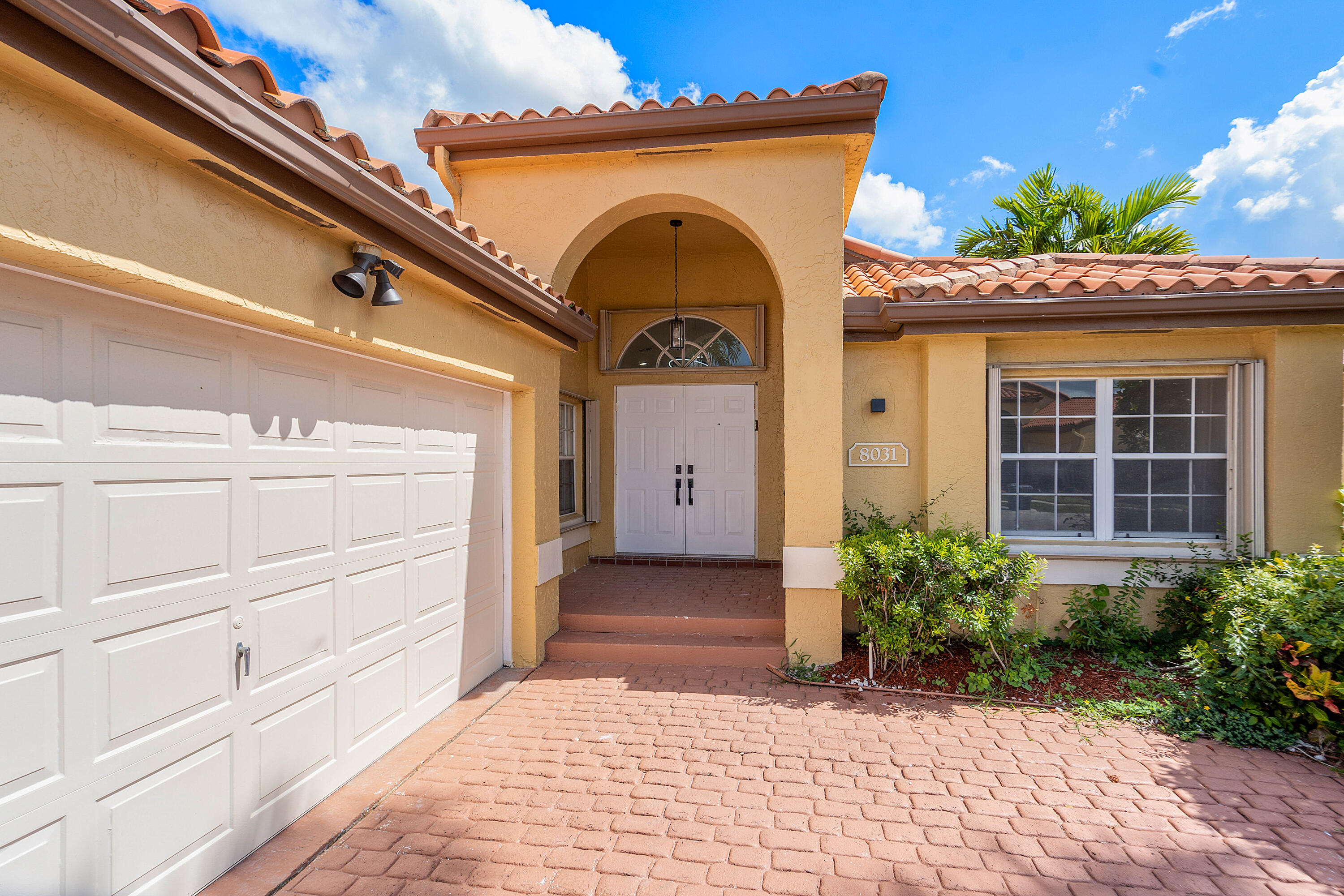 8031 Nadmar Avenue Boca Raton, FL 33434 - Photo 5 of 34 004-8031NadmarAvenue-BocaRaton-FL-33434-