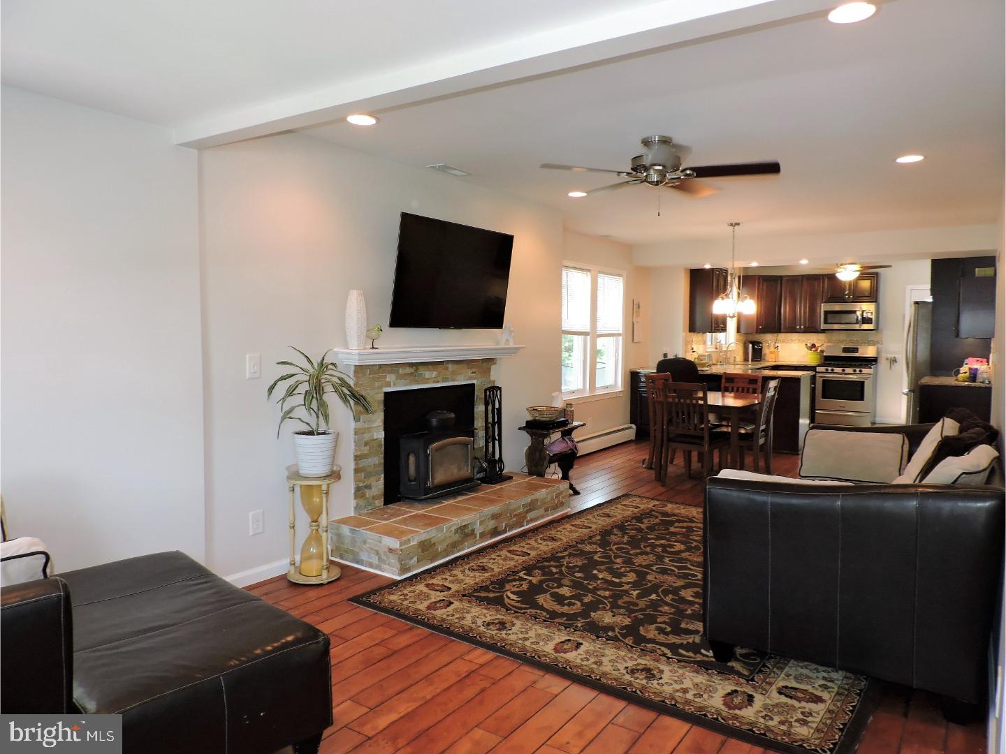 322 County Avenue Maple Shade, NJ 08052 - Photo 5 of 25 Gallery Image 5