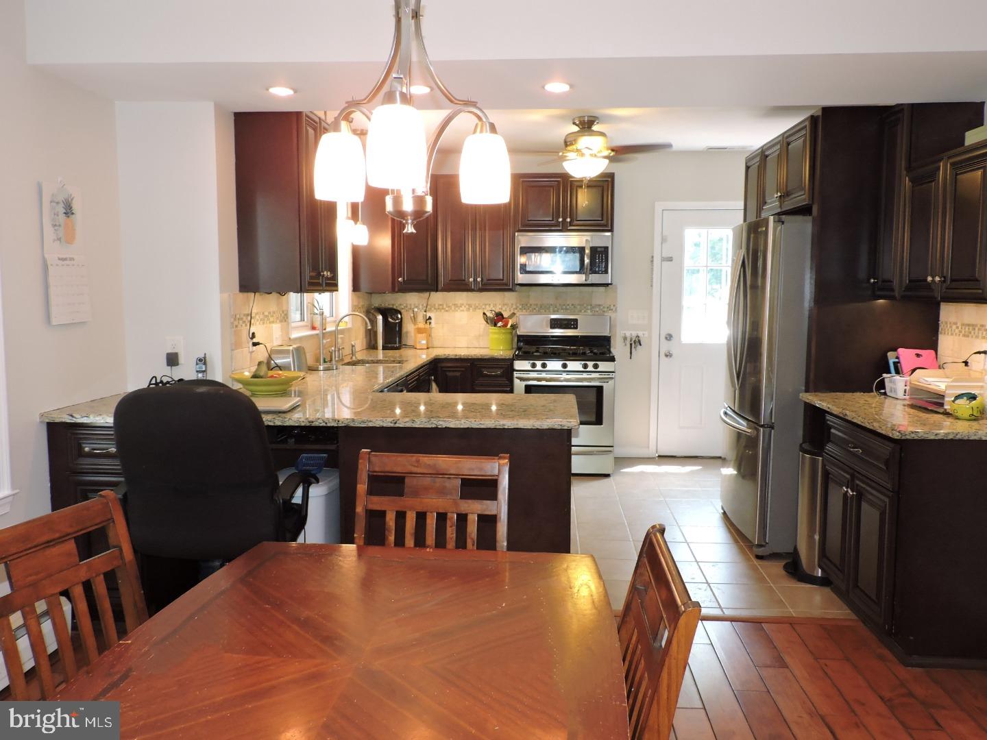 322 County Avenue Maple Shade, NJ 08052 - Photo 7 of 25 Gallery Image 7