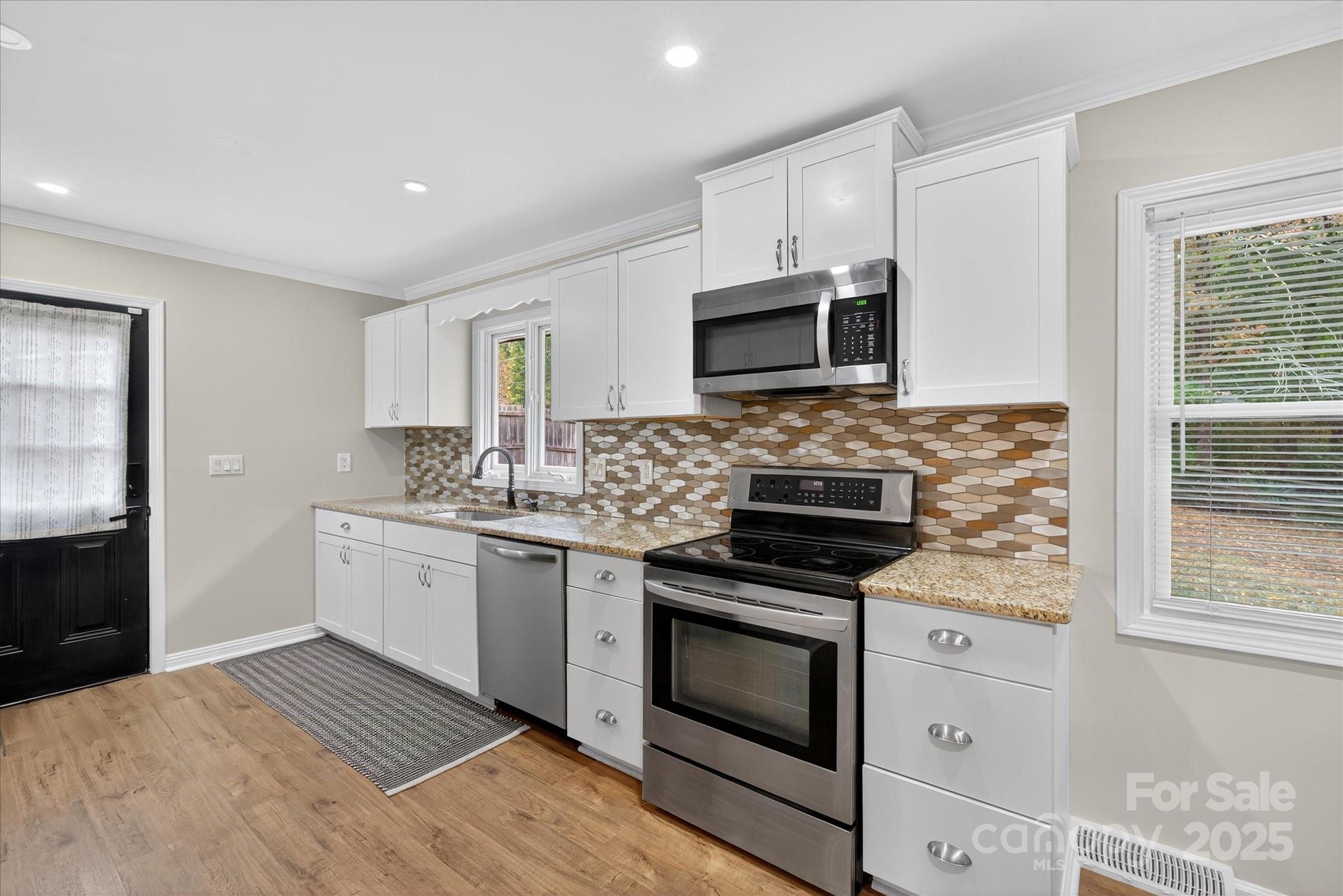 13423 Idlefield Lane Matthews, NC 28105 - Photo 6 of 26