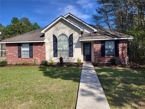 $1,950 | 70096 10th Street, Covington, LA 70433