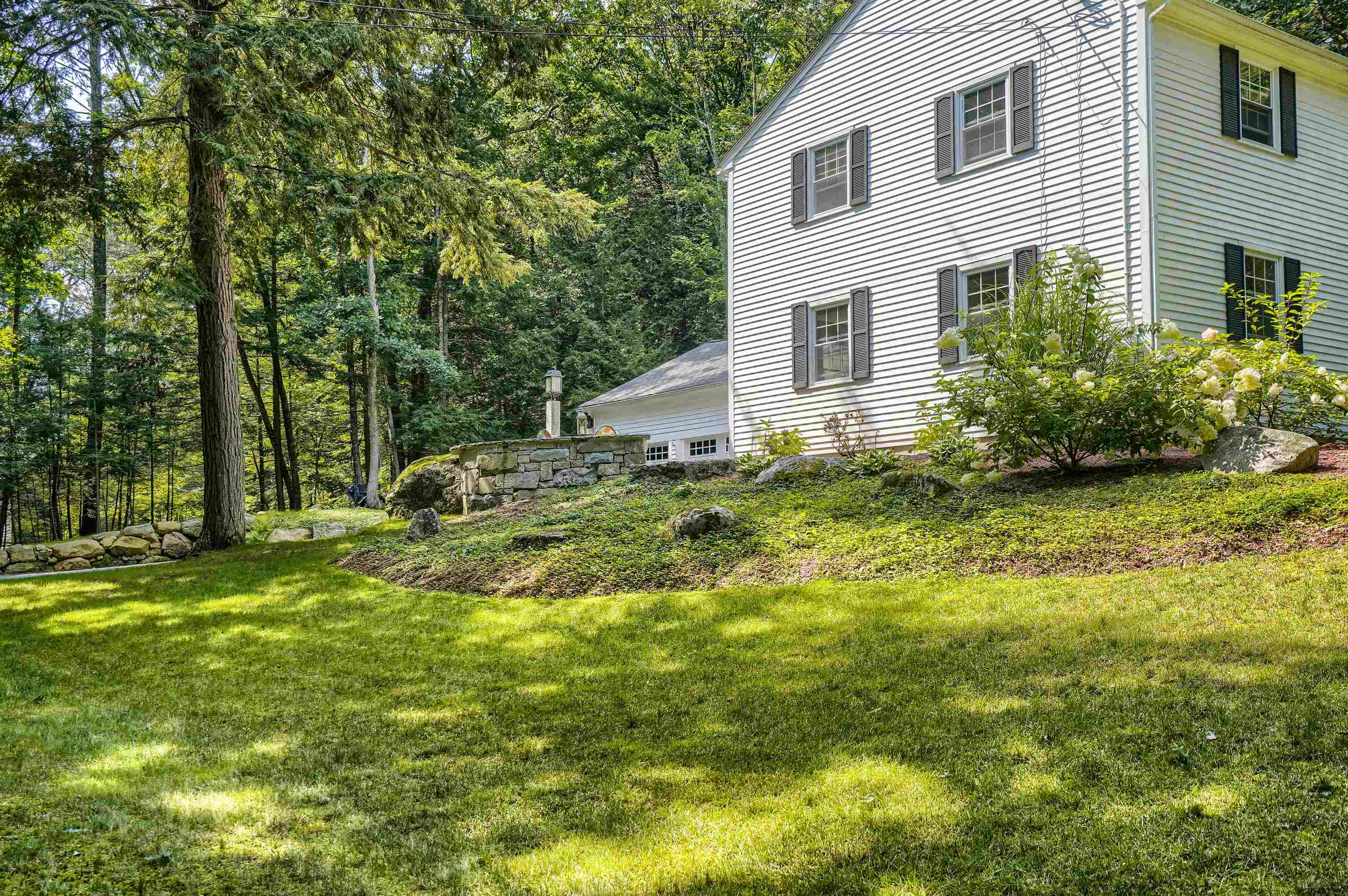 30 Manchester Road Amherst, NH 03031 - Photo 35 of 39