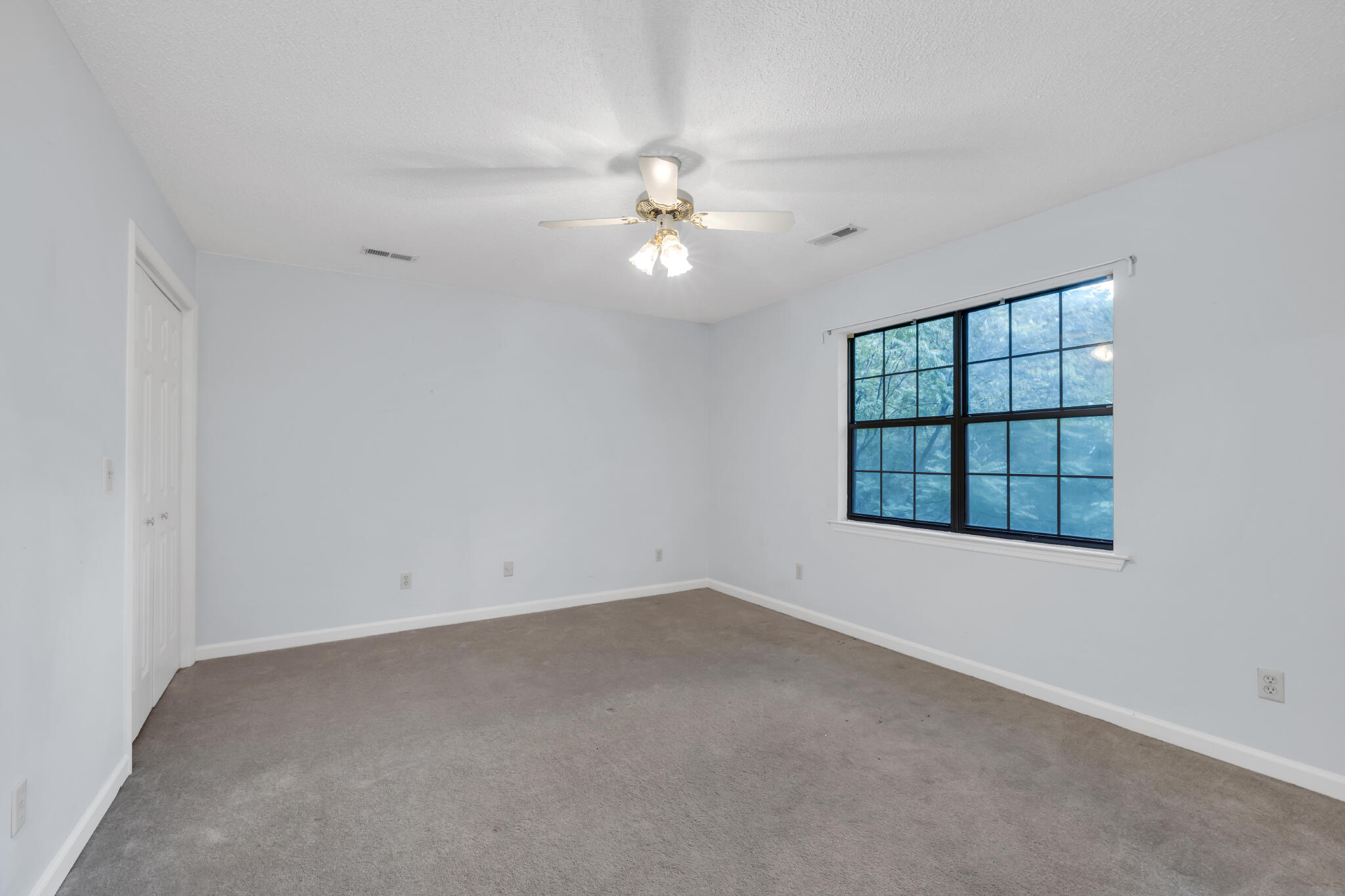 6360 Fairview Road Hixson, TN 37343 - Photo 16 of 33 4T1A0747