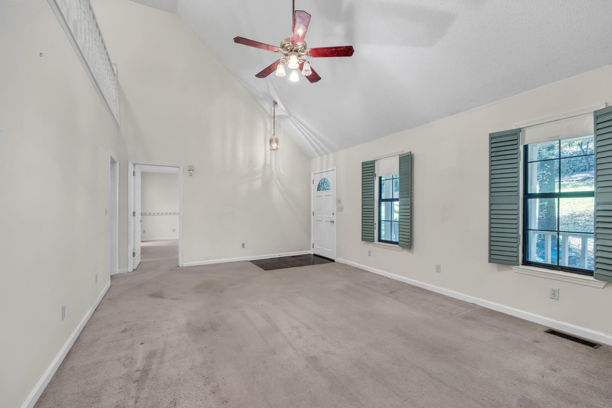 6360 Fairview Road Hixson, TN 37343 - Photo 4 of 33 4T1A0681