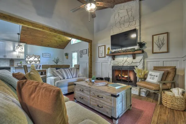 $1,800 | 92 Cherry Lake Drive, Blue Ridge, GA 30513