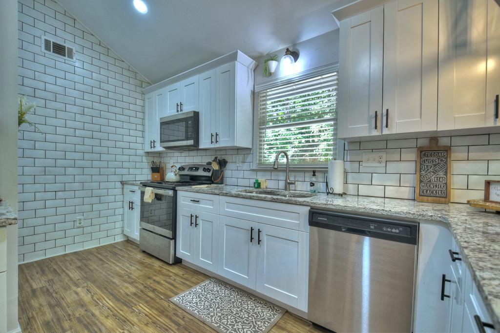 92 Cherry Lake Drive Blue Ridge, GA 30513 - Photo 10 of 39