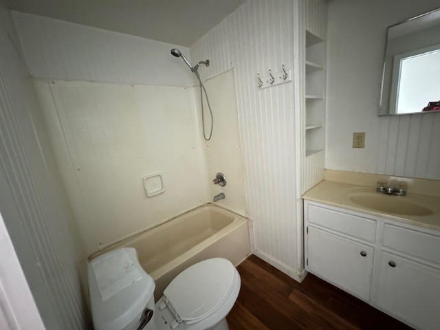 301 Eastbrook Road Estill Springs, TN 37330 - Photo 6 of 7 a bathroom with a toilet a sink and bathtub