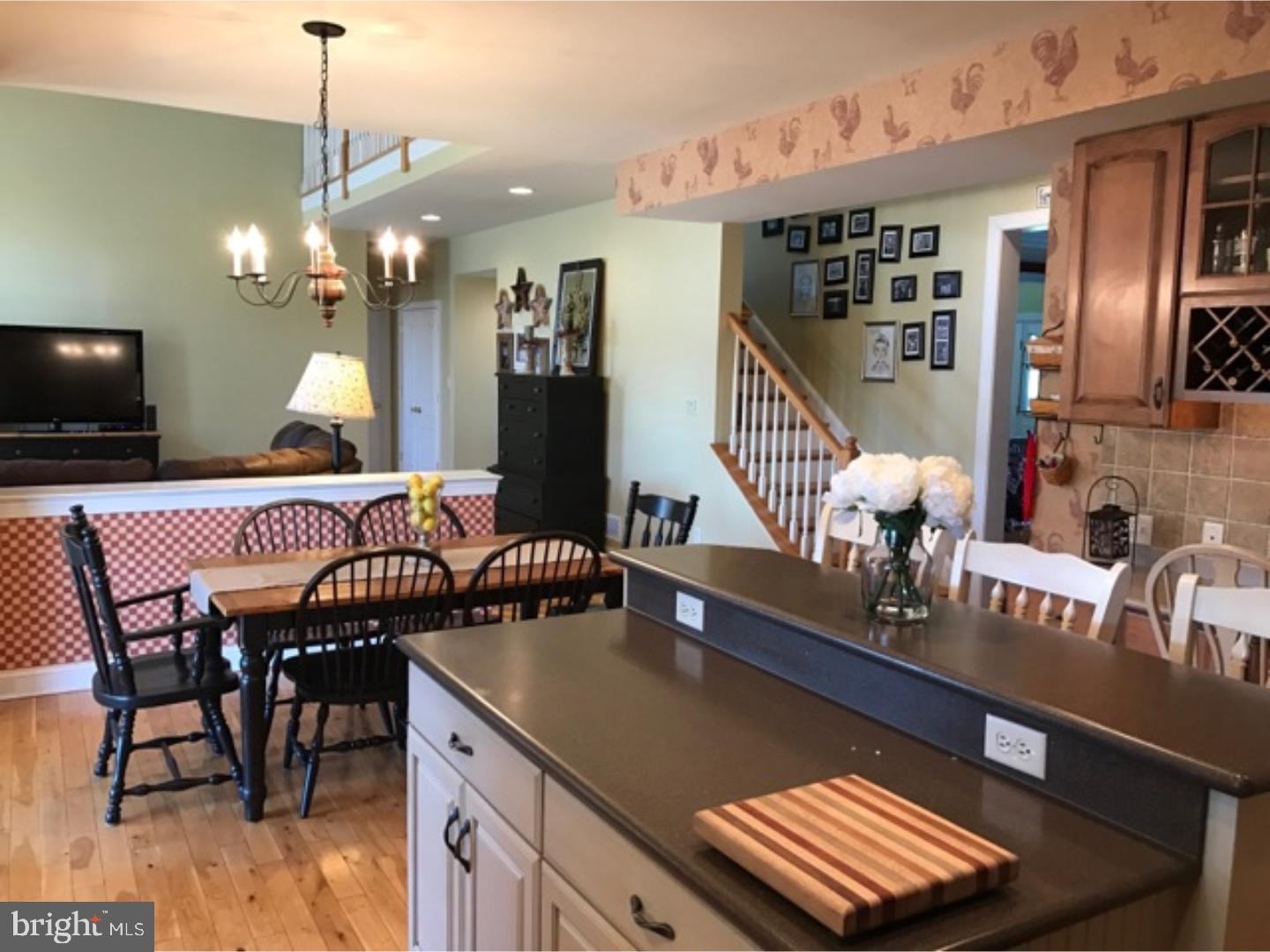 43 Alexander Road Kintnersville, PA 18930 - Photo 5 of 25 Gallery Image 5