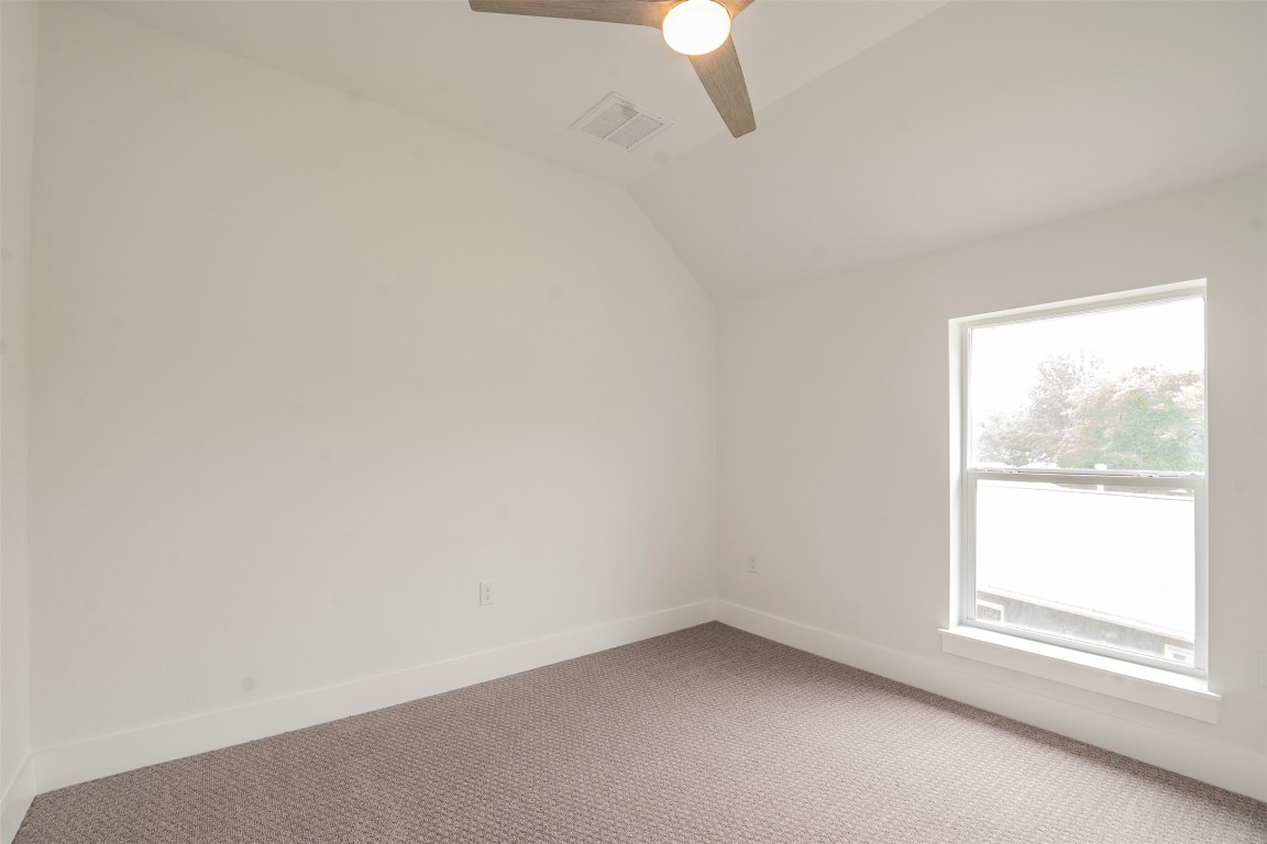 616 West Dittmar Road Austin, TX 78745 - Photo 13 of 37 an empty room with a window