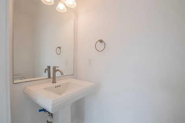 $895,000 | 616 West Dittmar Road, Austin, TX 78745