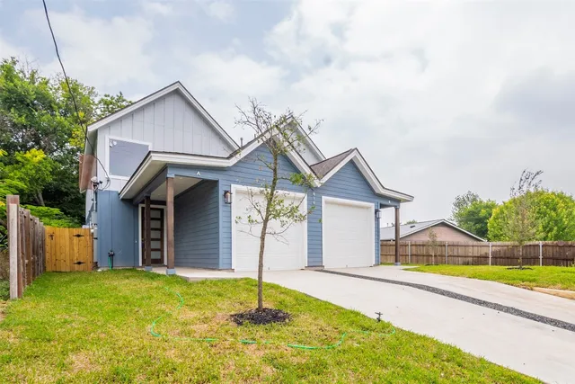 $895,000 | 616 West Dittmar Road, Austin, TX 78745