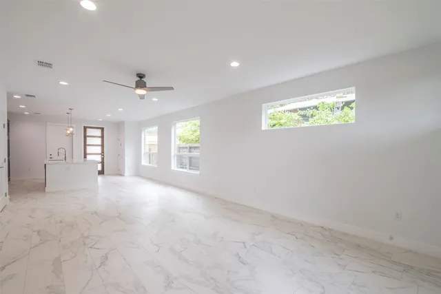 $895,000 | 616 West Dittmar Road, Austin, TX 78745