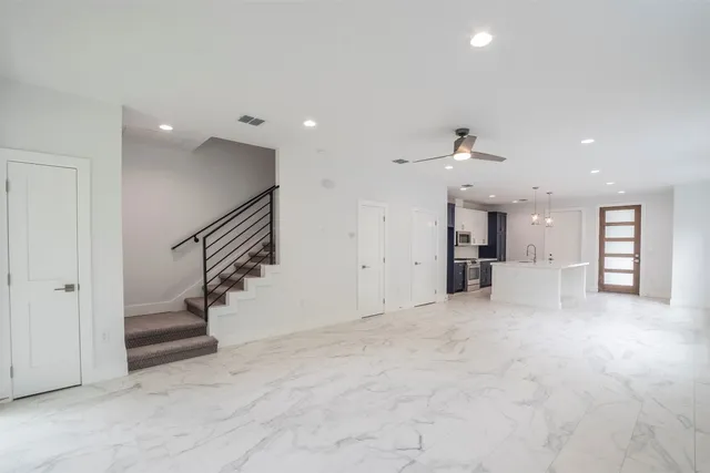 $895,000 | 616 West Dittmar Road, Austin, TX 78745