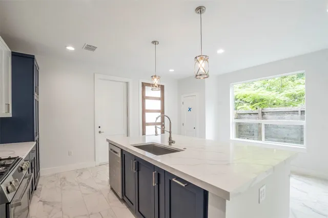 $895,000 | 616 West Dittmar Road, Austin, TX 78745