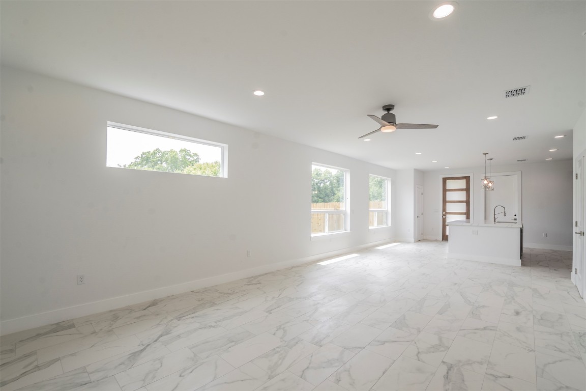 616 West Dittmar Road Austin, TX 78745 - Photo 4 of 37 a view of an empty room with a window