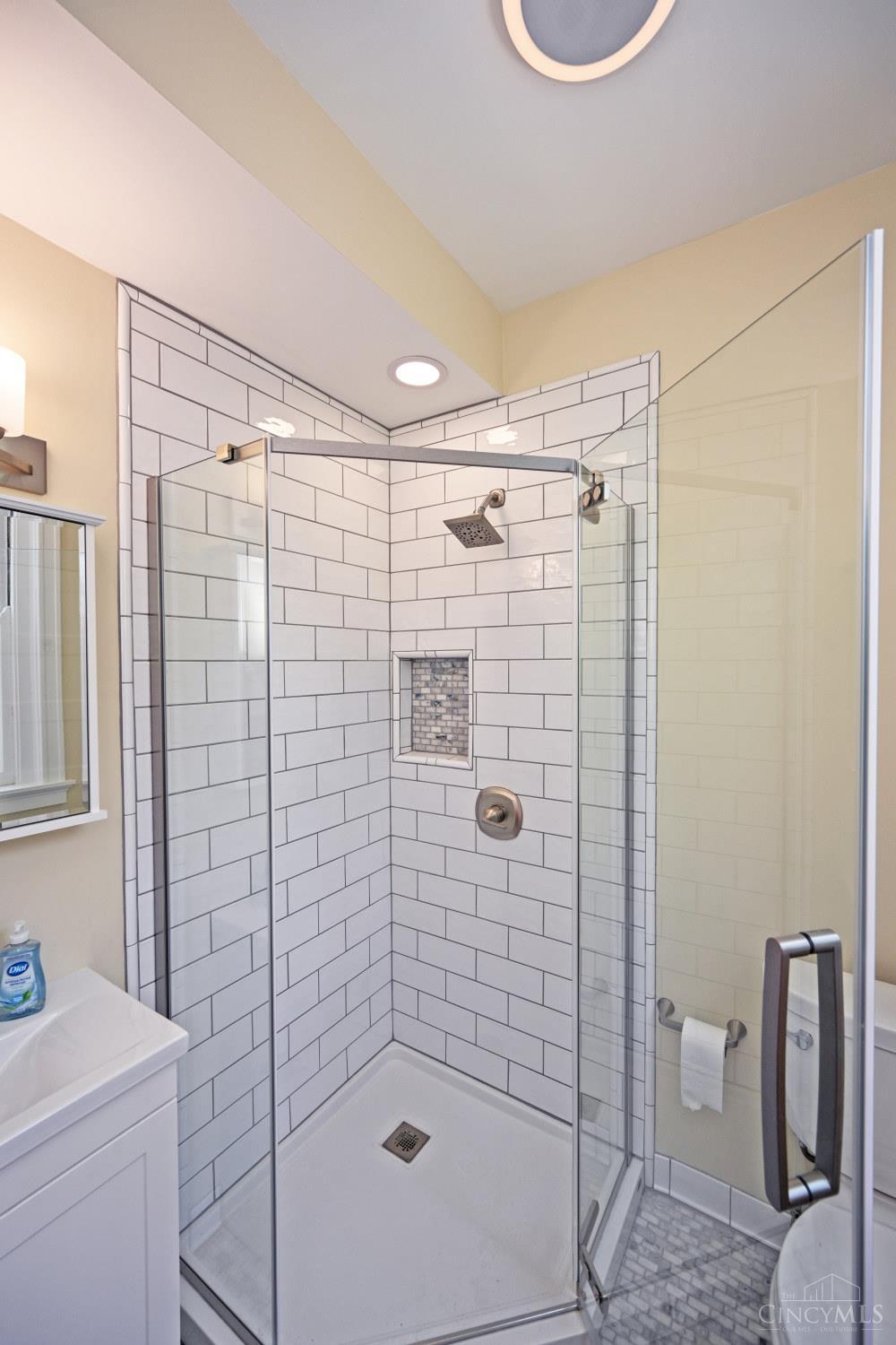 2138 Madison Road, Unit I Cincinnati, OH 45208 - Photo 35 of 41