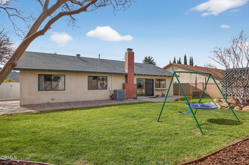 5995 Cochran Street Simi Valley, CA 93063 - Photo 4 of 22