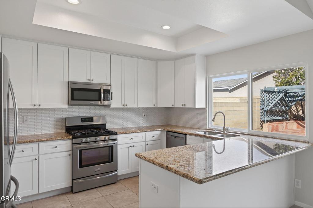 5995 Cochran Street Simi Valley, CA 93063 - Photo 5 of 22