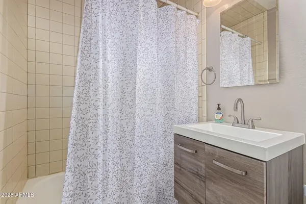 $439,900 | 2710 East Amelia Avenue, Phoenix, AZ 85016