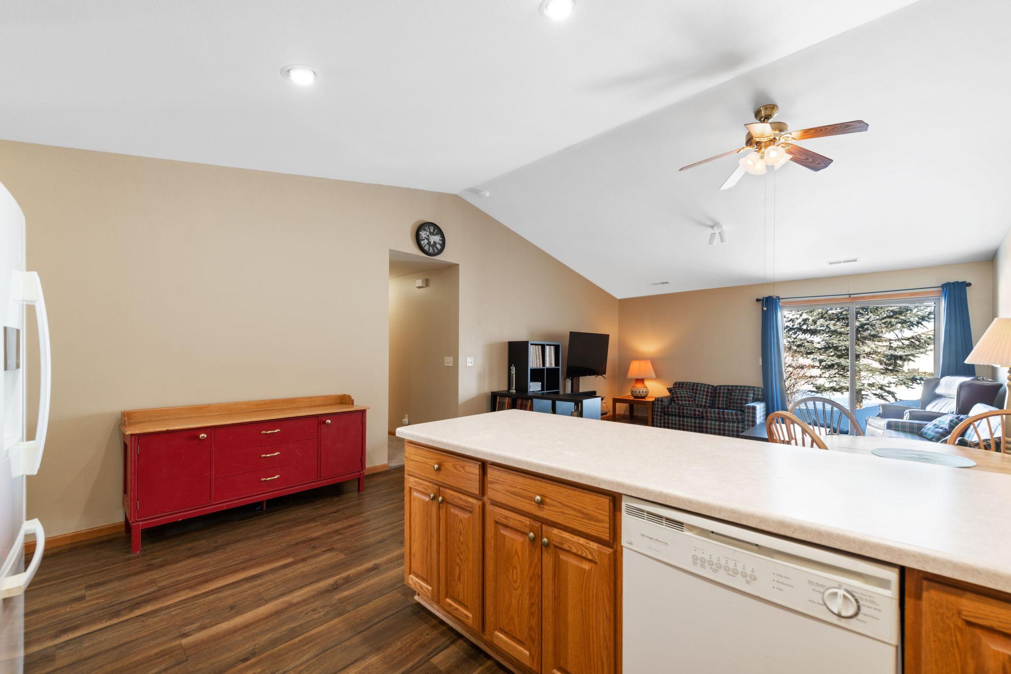 1423 Summit Street Baldwin, WI 54002 - Photo 10 of 25 Gallery Image 10