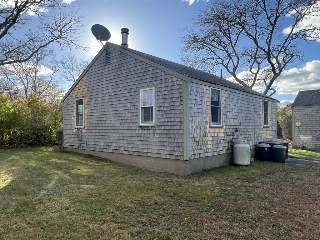 35 Vesper Lane Nantucket, MA 02554 - Photo 25 of 34