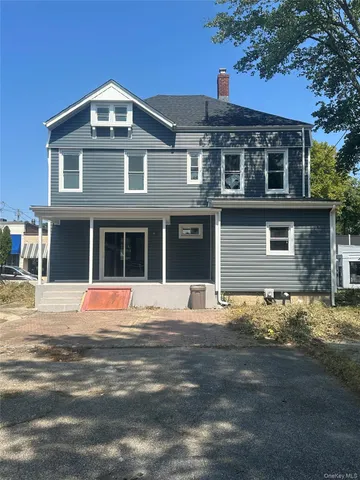 $889,999 | 215 Sea Cliff Avenue, Sea Cliff, NY 11579