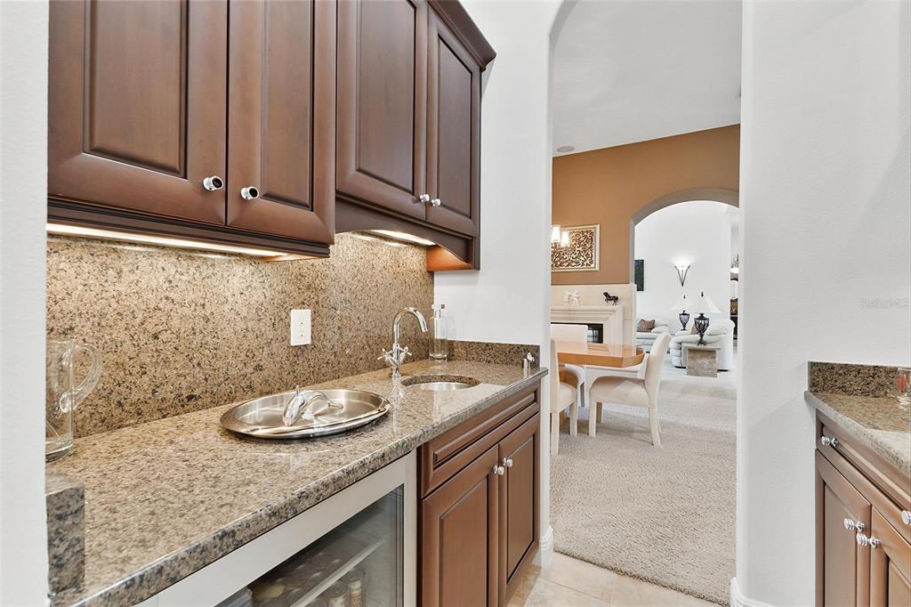 12812 Jacob Grace Court Windermere, FL 34786 - Photo 15 of 91