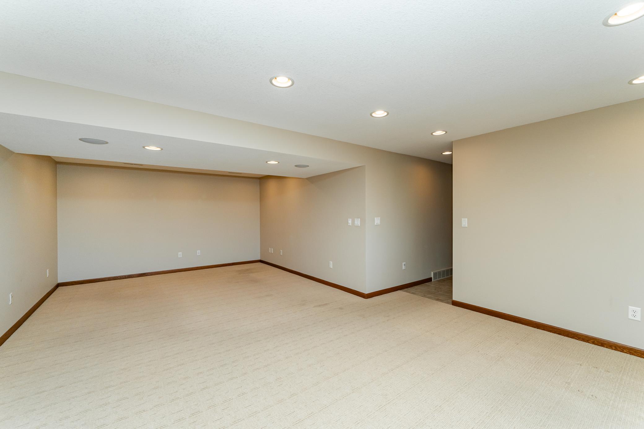 1504 20th Avenue Northeast Rochester, MN 55906 - Photo 24 of 35