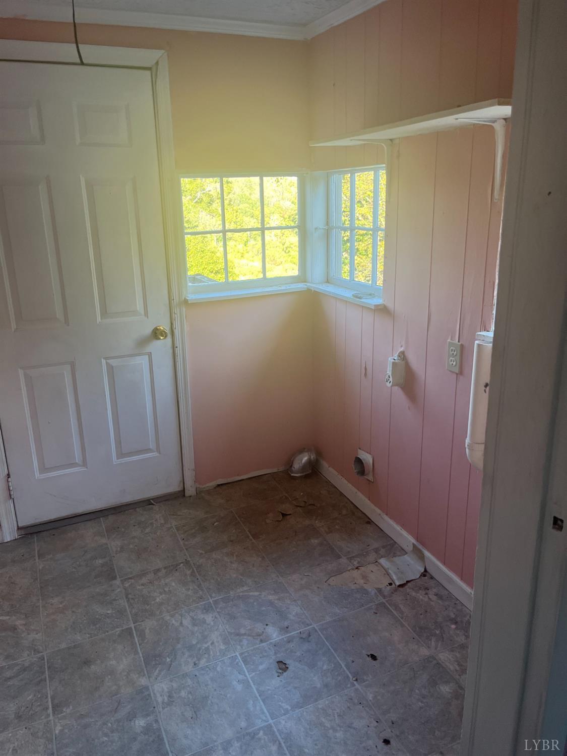 65 Riverside Drive Lynchburg, VA 24503 - Photo 16 of 39 Gallery Image 16