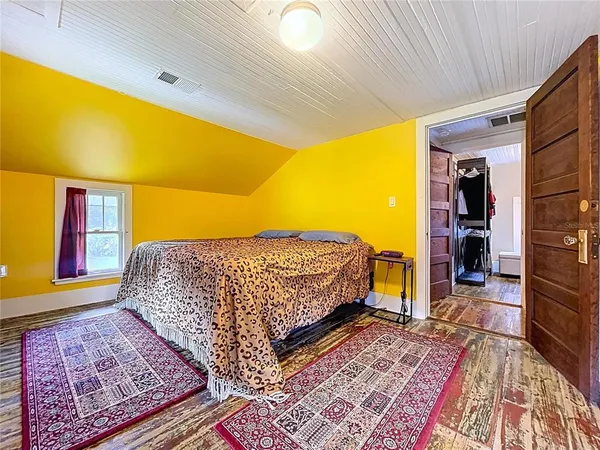 a view of a walk in closet