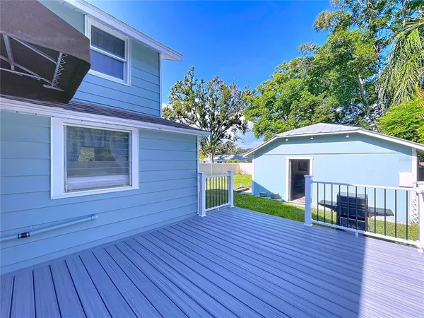 a house view with a outdoor space