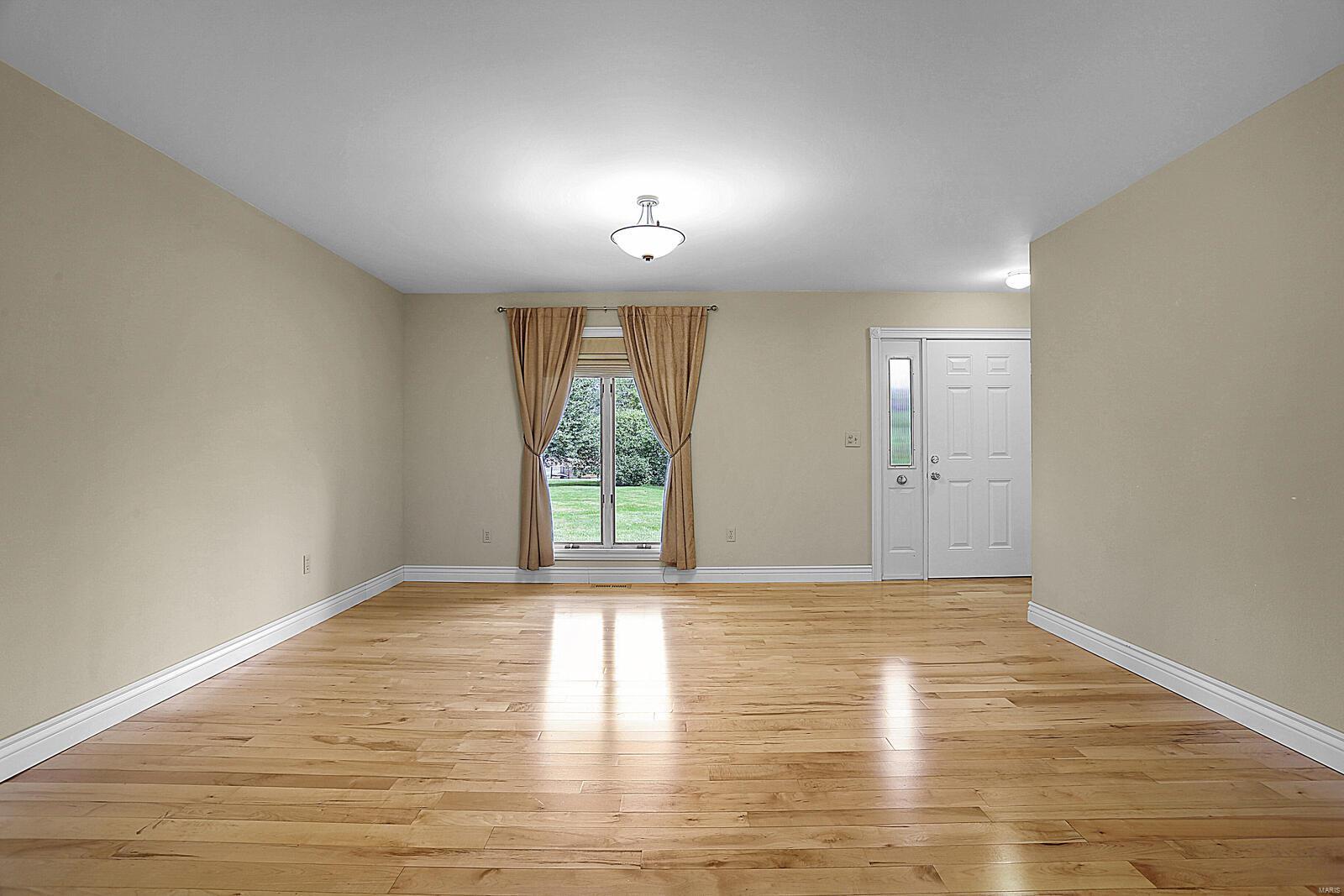 445 Piggott Ridge Lane Alton, IL 62002 - Photo 4 of 48 Gallery Image 4