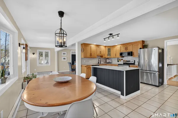$699,000 | 18 Riverside Terrace, Madison, CT 06443