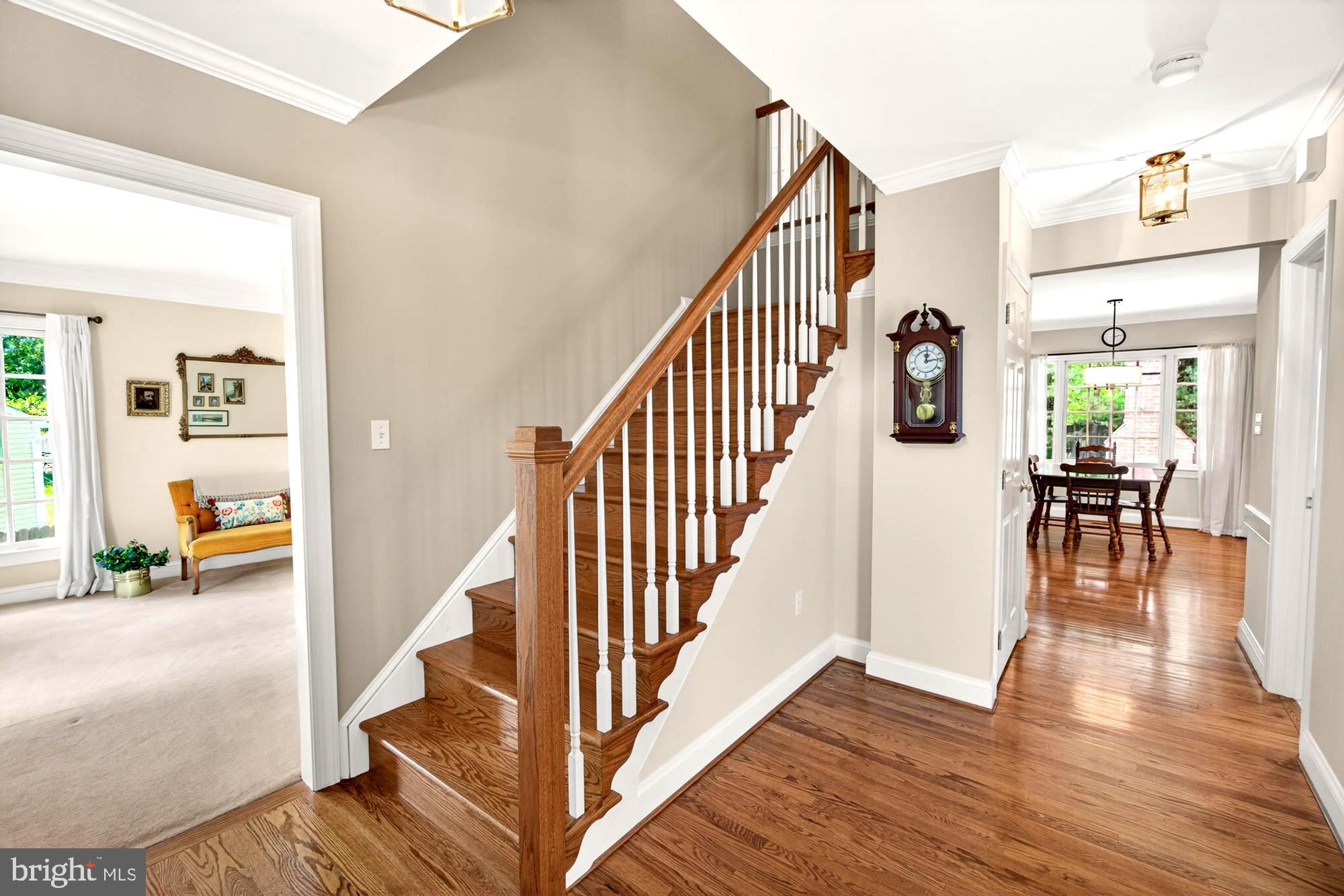 17212 Whites Road Poolesville, MD 20837 - Photo 28 of 104 Lovely entrance foyer
