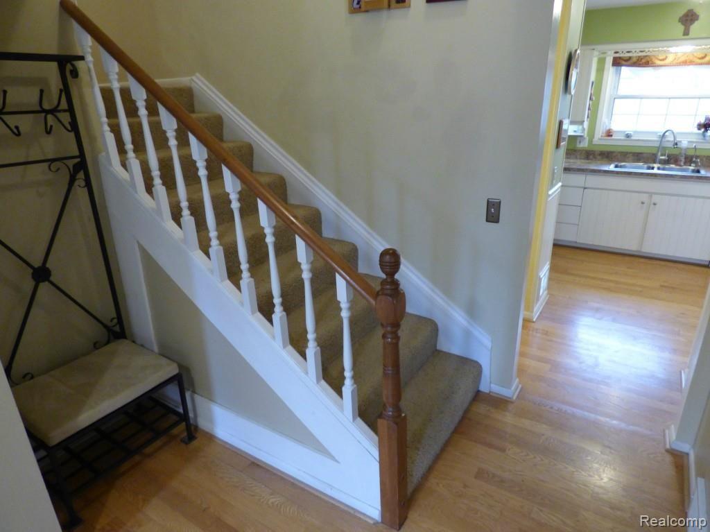 6587 Crane Road Ypsilanti, MI 48197 - Photo 3 of 44 P1050498.jpg
