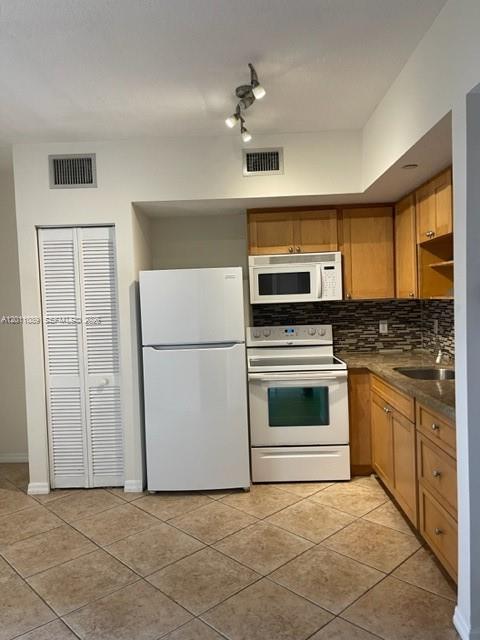 2630 Southwest 28th Street, Unit 29 Miami, FL 33133 - Photo 9 of 14
