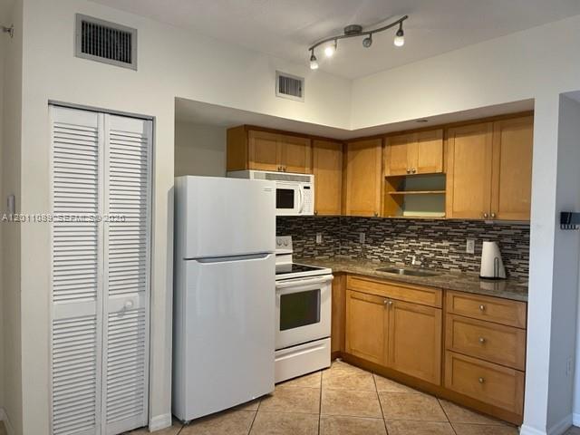 2630 Southwest 28th Street, Unit 29 Miami, FL 33133 - Photo 10 of 14