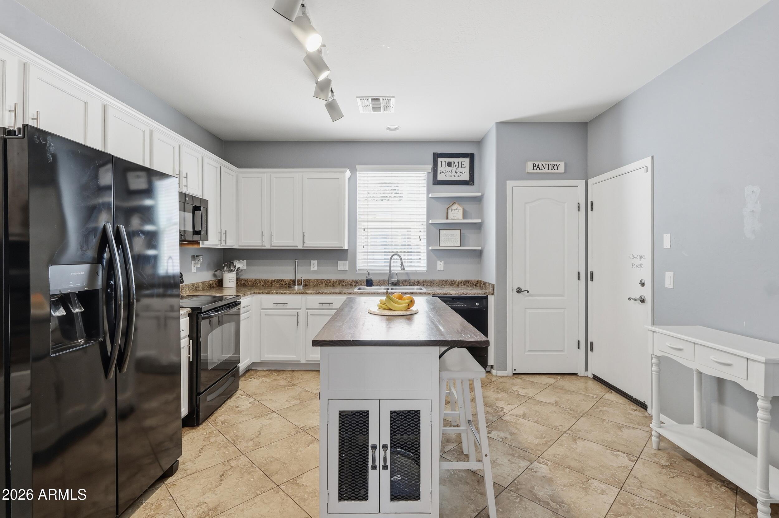 4027 East Milky Way Gilbert, AZ 85295 - Photo 14 of 38 15_img_1299