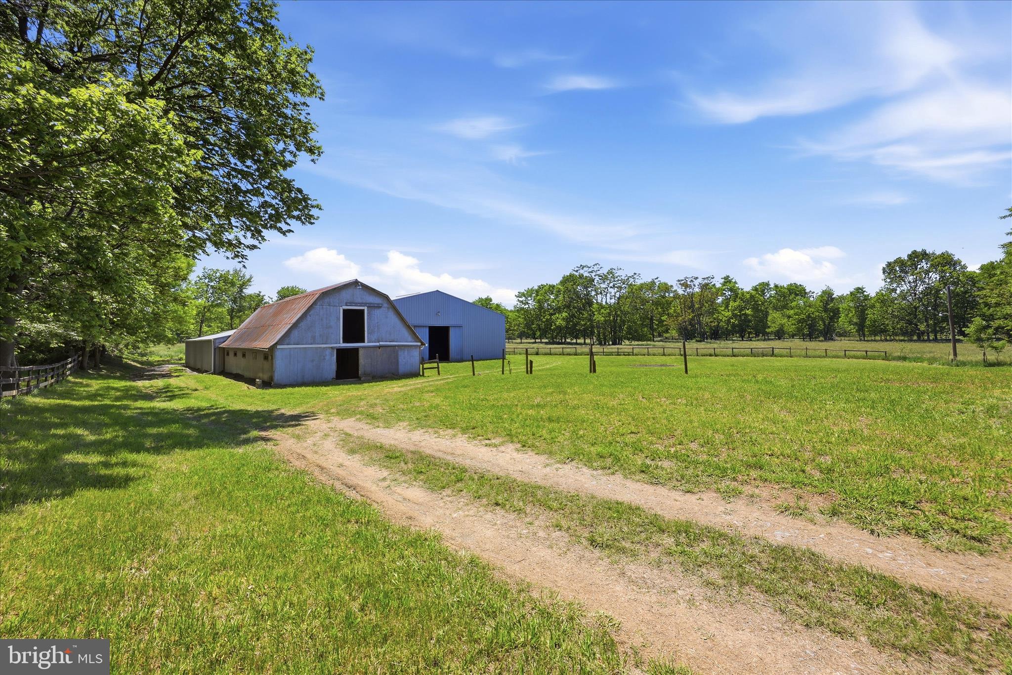 1381 Leetown Road Summit Point, WV 25446 - Photo 67 of 99 Barn