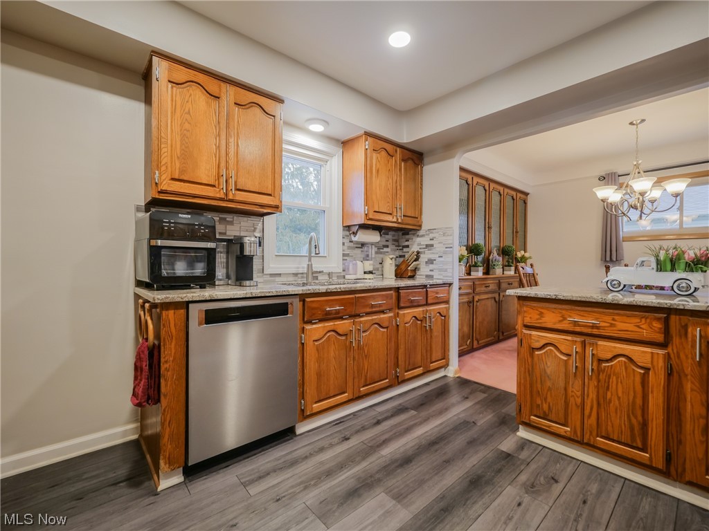7052 Maplewood Road Parma Heights, OH 44130 - Photo 6 of 22 Gallery Image 6