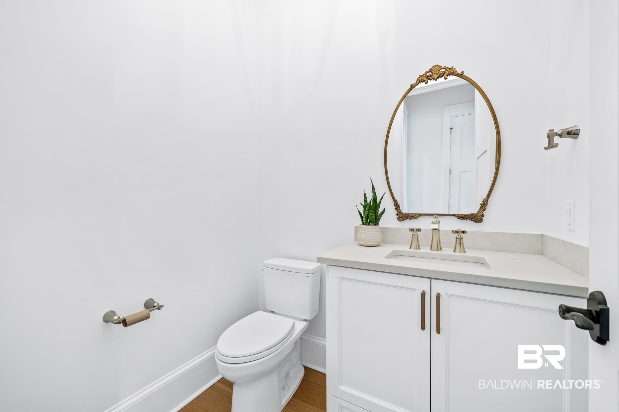 429 Leavie Lane Fairhope, AL 36532 - Photo 37 of 49 Powder Room