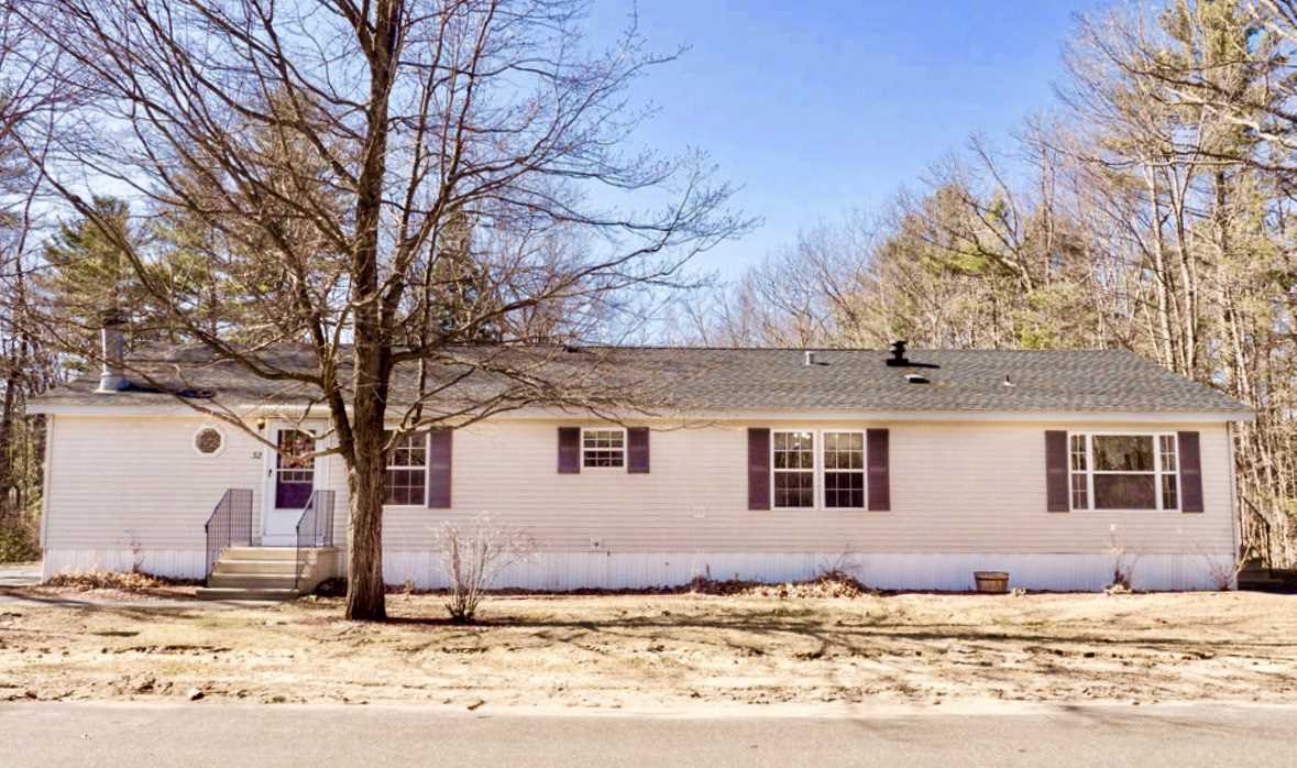 32 Hawaii Lane Rochester, NH 03867 - Photo 2 of 37