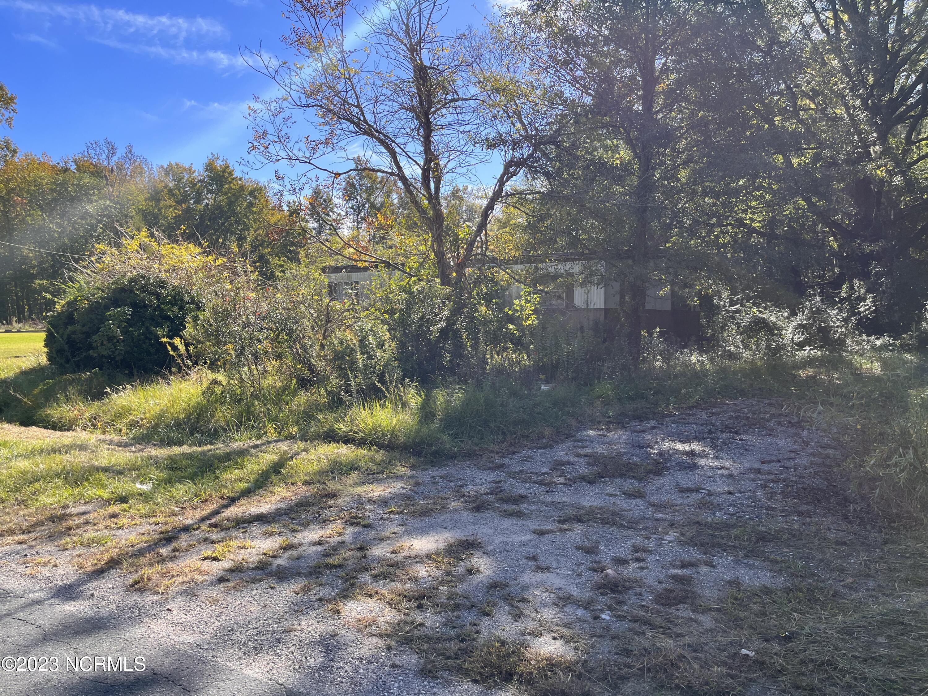4282 W Rd  