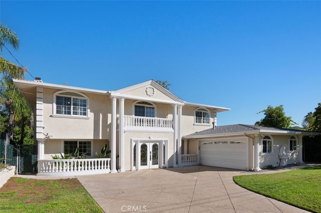 22534 Liberty Bell Road Calabasas, CA 91302 - Photo 2 of 41