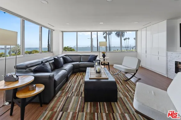 $1,025,000 | 2999 East Ocean Boulevard, Unit 210, Long Beach, CA 90803