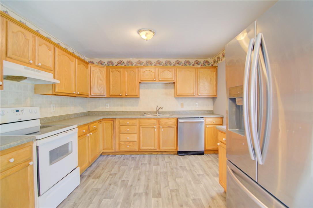 20 Whippoorwill Drive Decatur, IL 62526 - Photo 10 of 33 Kitchen