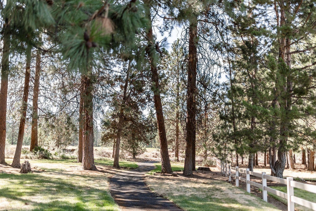20367 Strawline Road Bend, OR 97702 - Photo 39 of 40 DSC_4243