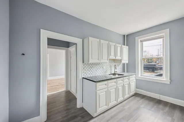 $1,950 | 6700 Park Avenue, Unit 13, West New York, NJ 07093